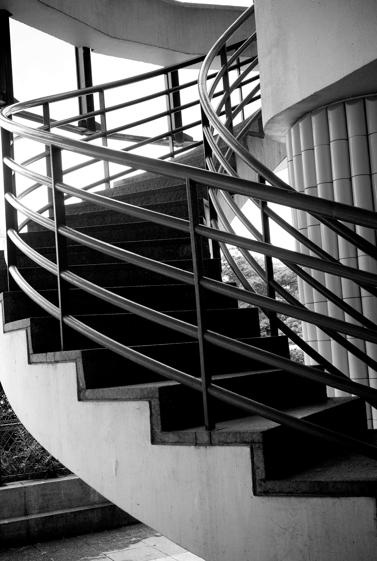 chainsaw-ge500b99a7_1280 Kácení stromů